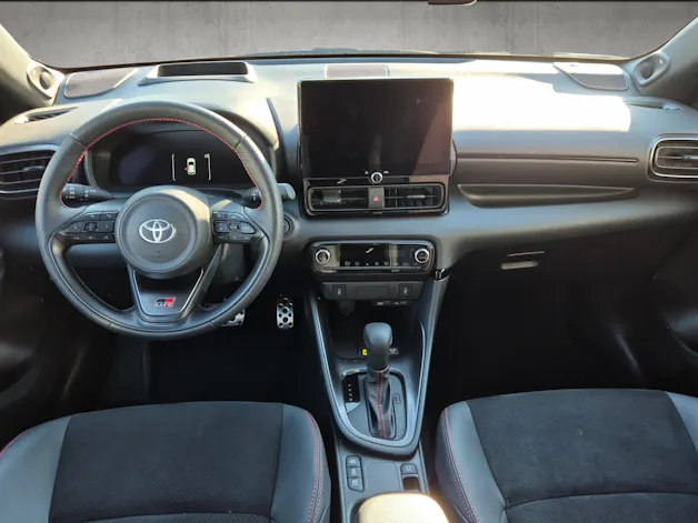 Toyota Yaris 1.5 VVT-i HSD GR Sport