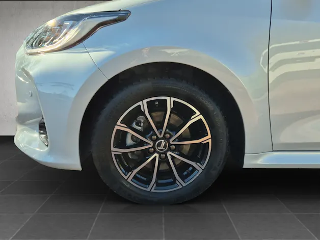 Toyota Yaris 1.5 VVT-i HSD GR Sport