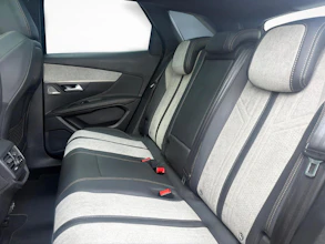 https://vehicle.imgix.net/4405780/40d1326f-0d46-48c1-8e75-07446a94dd9c.jpg