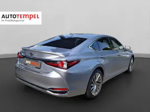 Lexus ES 300h Excellence 45906/000