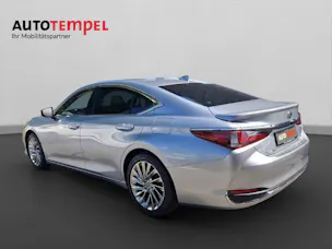 Lexus ES 300h Excellence 45906/000
