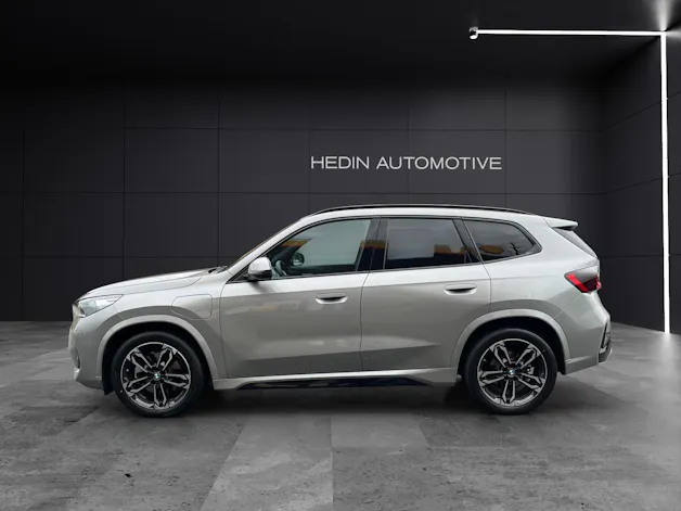 BMW X1 30e xDrive paddles