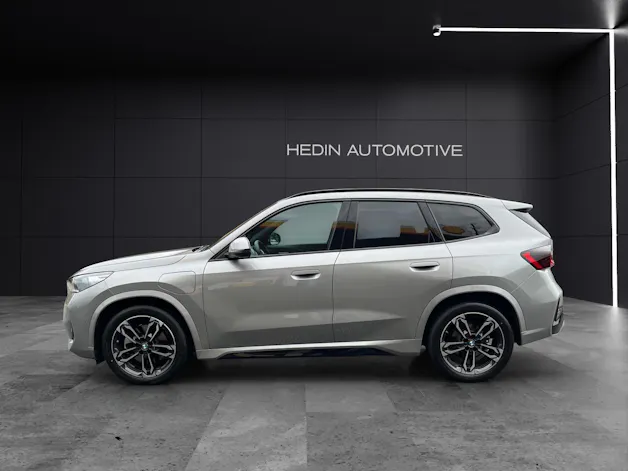 BMW X1 30e xDrive paddles