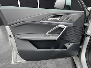 BMW X1 30e xDrive paddles