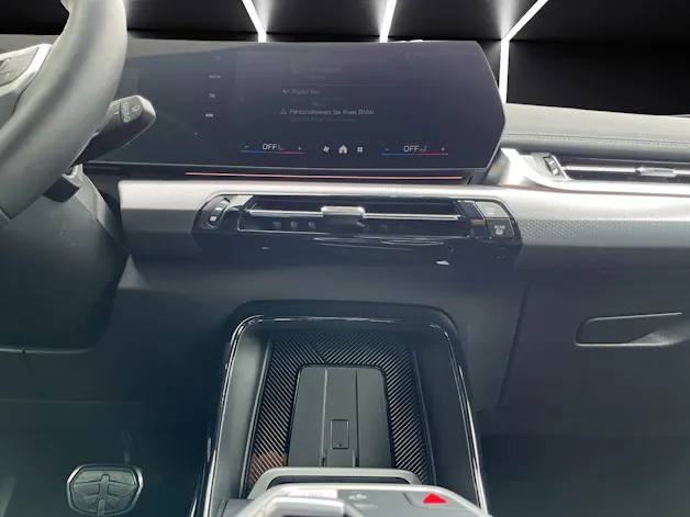 BMW X1 30e xDrive paddles