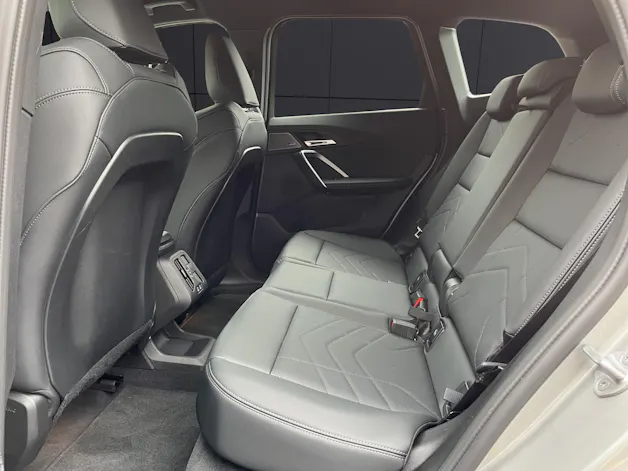 BMW X1 30e xDrive paddles