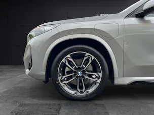 BMW X1 30e xDrive paddles