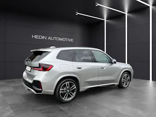BMW X1 30e xDrive paddles