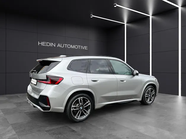 BMW X1 30e xDrive paddles