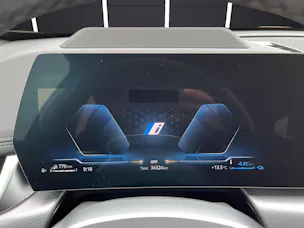 BMW X1 30e xDrive paddles