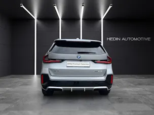 BMW X1 30e xDrive paddles