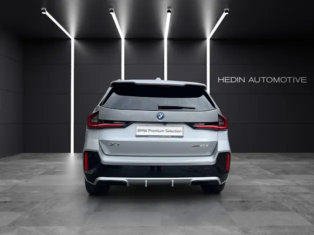 BMW X1 30e xDrive paddles