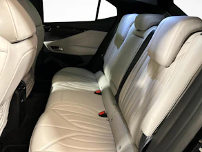 https://vehicle.imgix.net/4405853/6428c2e7-c8b8-4269-94e3-7ba92480f644.jpg
