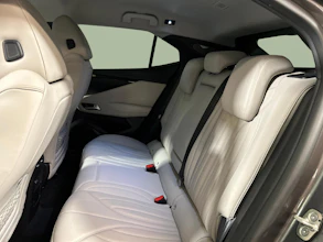 https://vehicle.imgix.net/4405861/50dfd22e-d8fb-4eb6-a422-3739e8035457.jpg
