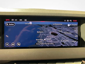 https://vehicle.imgix.net/4405861/c9d6315e-81ba-439f-aaff-d1f8813e43fb.jpg