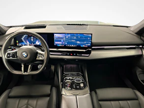 https://vehicle.imgix.net/4405876/dbf995fe-1836-4a0b-8c8c-9783320af5bf.jpg