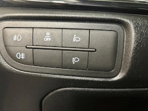 https://vehicle.imgix.net/4405887/7d07fa6c-f9ea-4ea2-998c-48f45317a7e7.jpg
