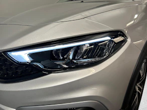 https://vehicle.imgix.net/4405887/82c3014e-f7db-414d-9542-425d8c53281d.jpg