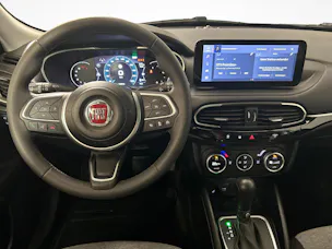 Fiat Tipo 1.5 Hybrid Cross
