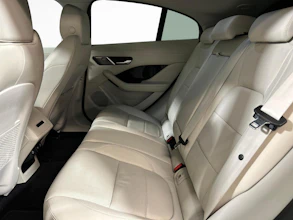 https://vehicle.imgix.net/4405892/06b234b8-19b0-4065-bdaf-972ce4e0cdb6.jpg