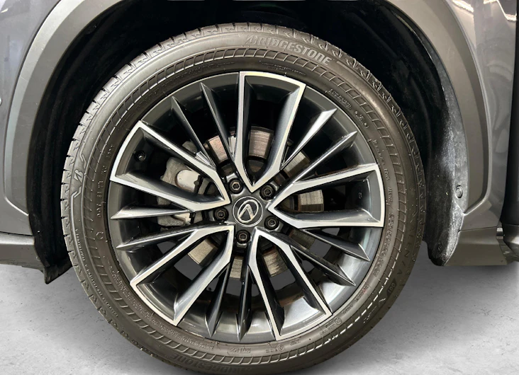 immagine del veicolo LEXUS NX