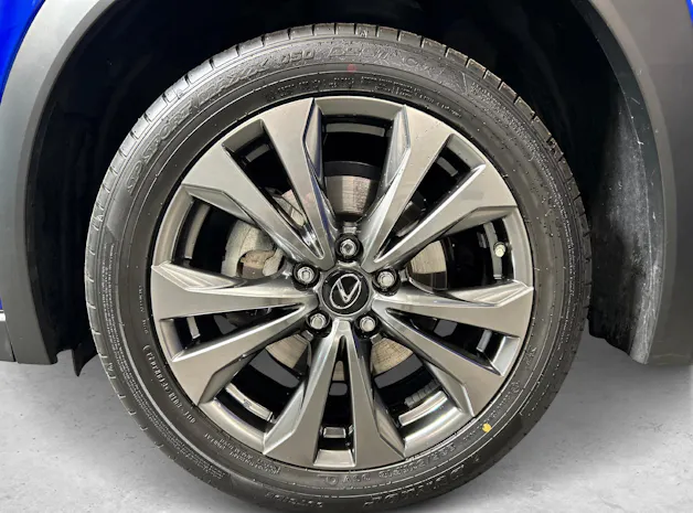 Lexus UX 250h F-Line