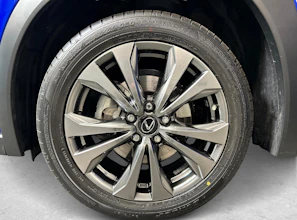 https://vehicle.imgix.net/4405898/449fd52e-5948-460c-af26-d426c443fd8f.jpg