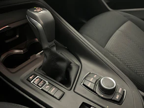 https://vehicle.imgix.net/4405914/aab44b31-c103-4495-bb5b-0d35781bd36b.jpg
