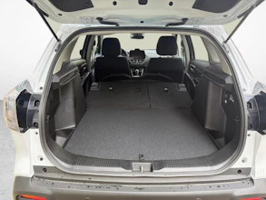 https://vehicle.imgix.net/4405918/9b5a1daa-d3c1-4cbd-8489-87fe6b6318e2.jpg