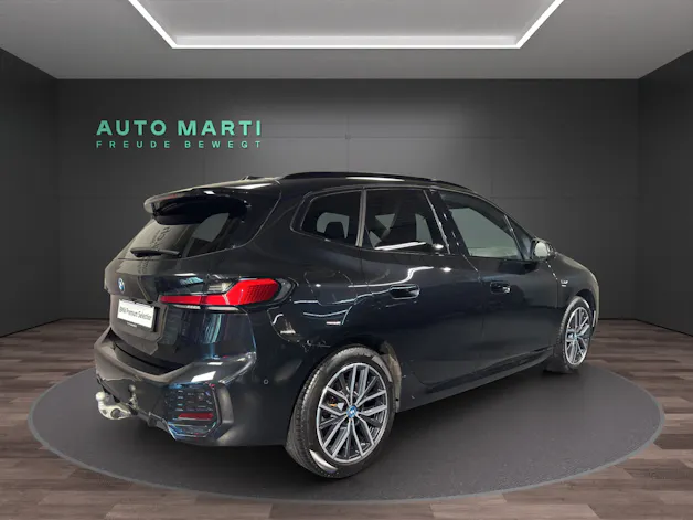 BMW 230e xDrive paddles Active Tourer M Sport