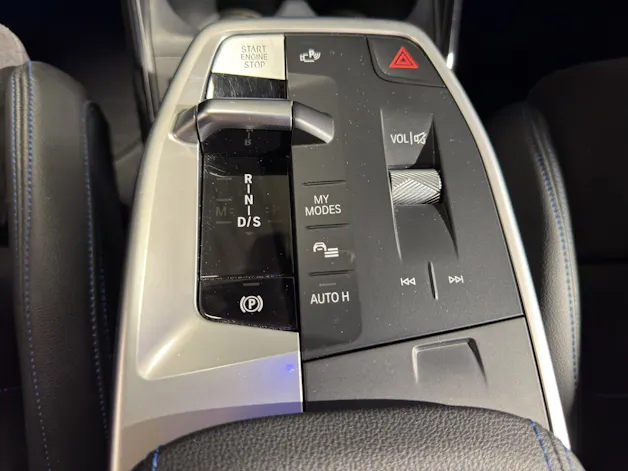BMW 230e xDrive paddles Active Tourer M Sport