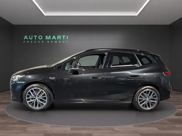 BMW 230e xDrive paddles Active Tourer M Sport
