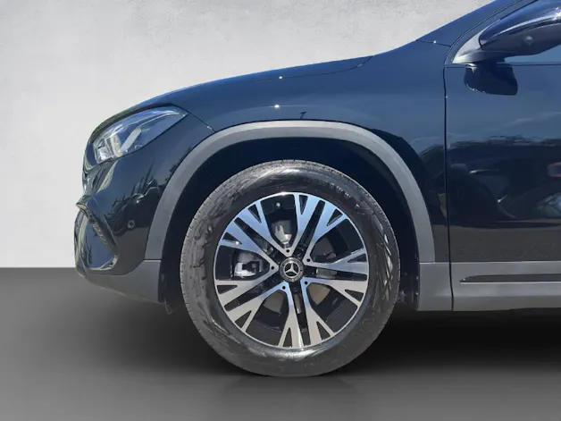 Mercedes-Benz GLA 200 Night Star Progressive