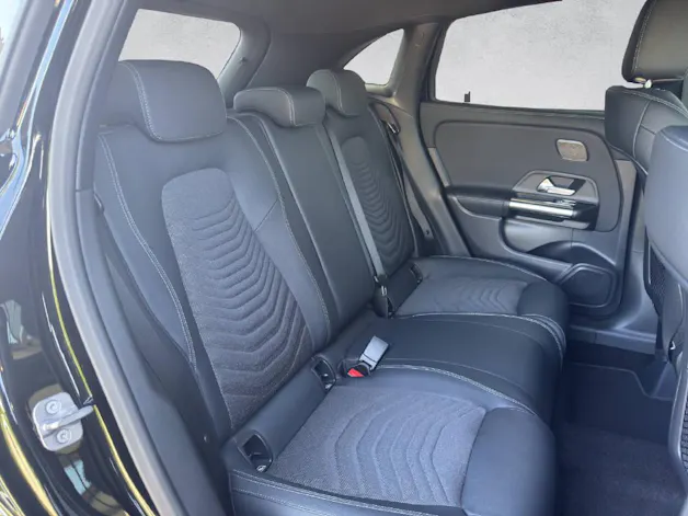 Mercedes-Benz GLA 200 Night Star Progressive