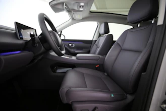 https://vehicle.imgix.net/4405978/9cac2cb2-6446-4428-82e2-5d74d3274806.jpg