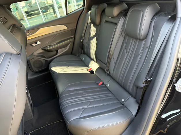 Peugeot 408 1.6 PHEV 240 GT Exclusive