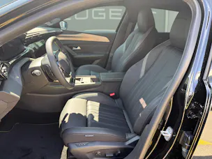Peugeot 408 1.6 PHEV 240 GT Exclusive