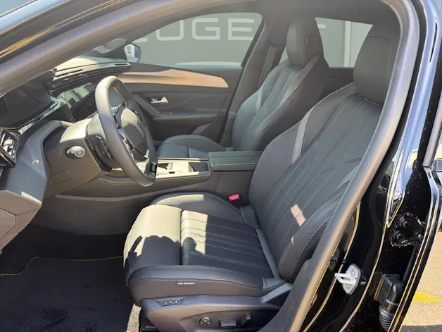 Peugeot 408 1.6 PHEV 240 GT Exclusive