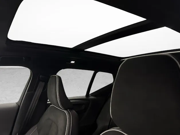 VOLVO EX40 Twin Black Edition AWD