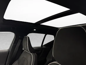 https://vehicle.imgix.net/4406059/1ab22790-e60d-4ce4-b0c3-b8b82c32a50a.jpg