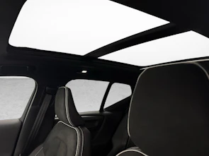 immagine del veicolo VOLVO EX40 Twin Black Edition AWD