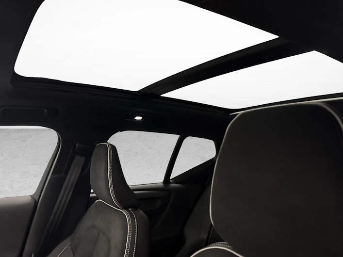 immagine del veicolo VOLVO EX40