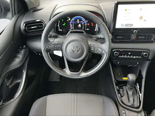 Toyota Yaris 1.5 VVT-i HSD Trend