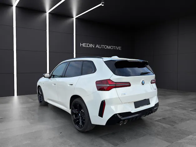 BMW X3 M50i