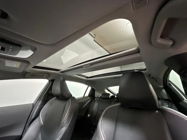 Toyota Prius 2.0 Plug-In-Hybrid Premium
