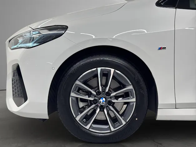 BMW 223d xDrive AT