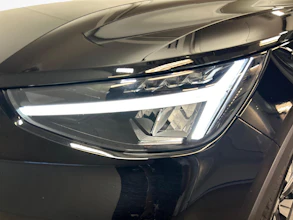 https://vehicle.imgix.net/4406133/8931e925-327b-48ed-9a9a-e68b6d5a834b.jpg