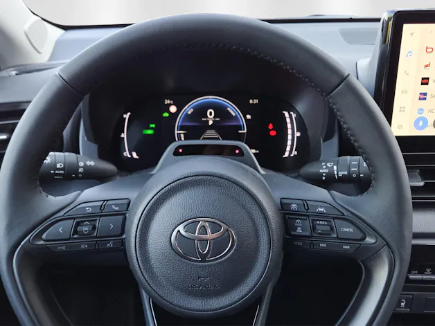 Toyota Yaris 1.5 VVT-i HSD Trend