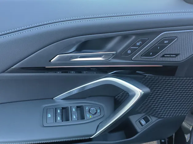 BMW X1 23d xDrive paddles