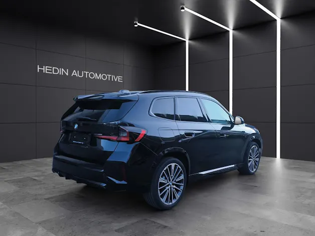 BMW X1 23d xDrive paddles